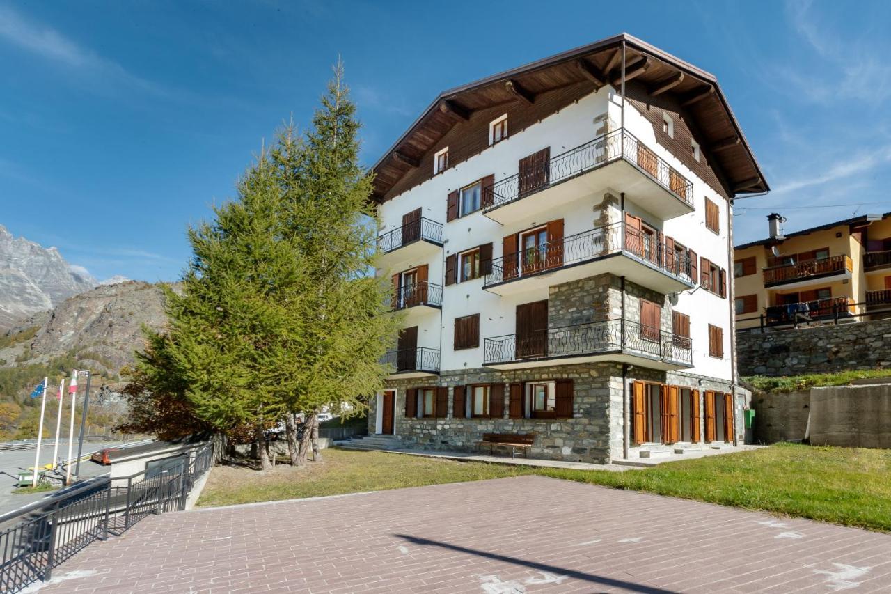 Hellochalet - Maison Rue De La Neige - Family Ski Holiday Walking Distance Skirun And Gondola Valtournenche Exteriör bild