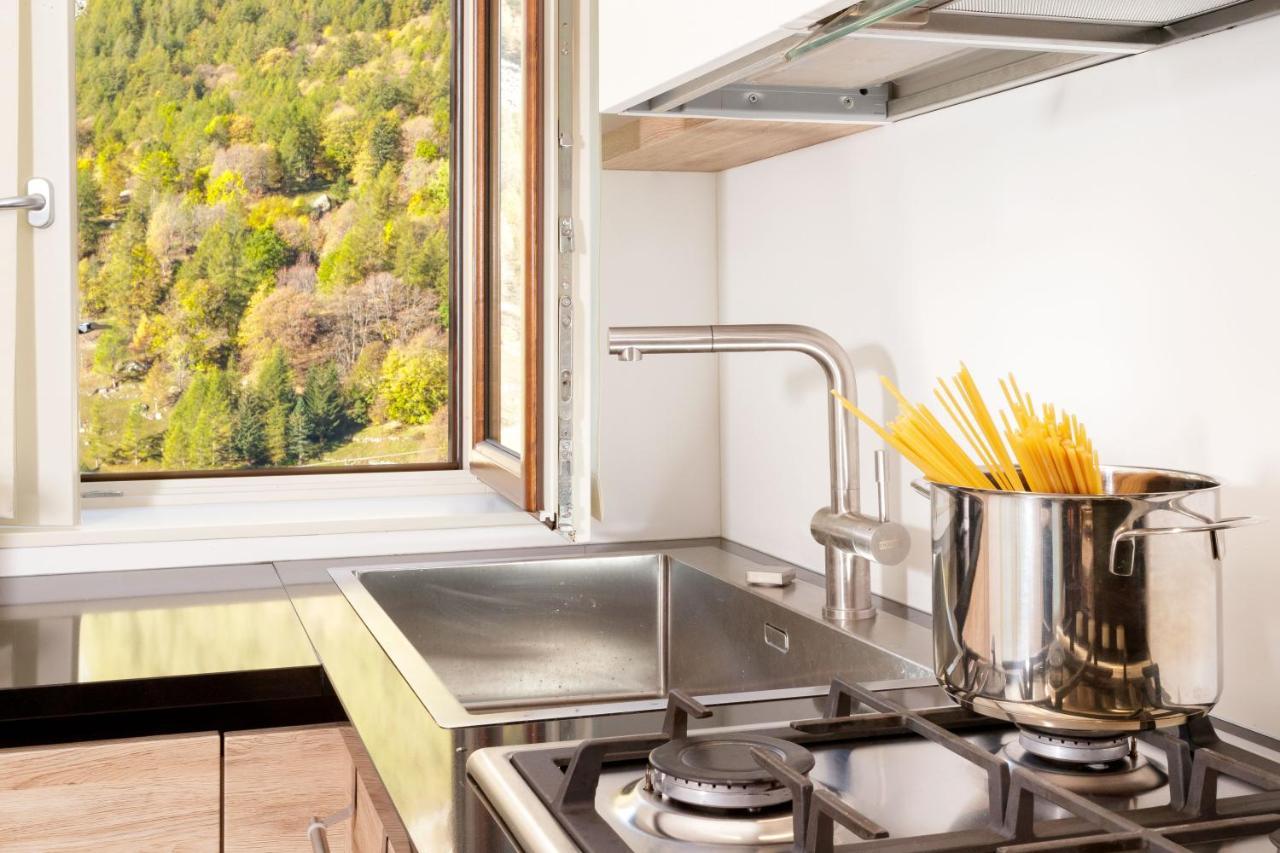 Hellochalet - Maison Rue De La Neige - Family Ski Holiday Walking Distance Skirun And Gondola Valtournenche Exteriör bild